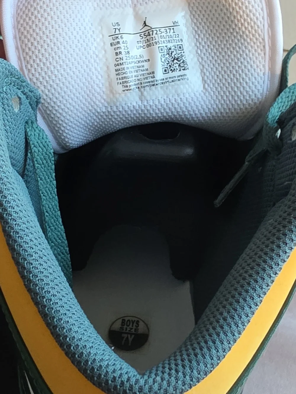 Jordan Kids Green and White Low-Top Sneakers